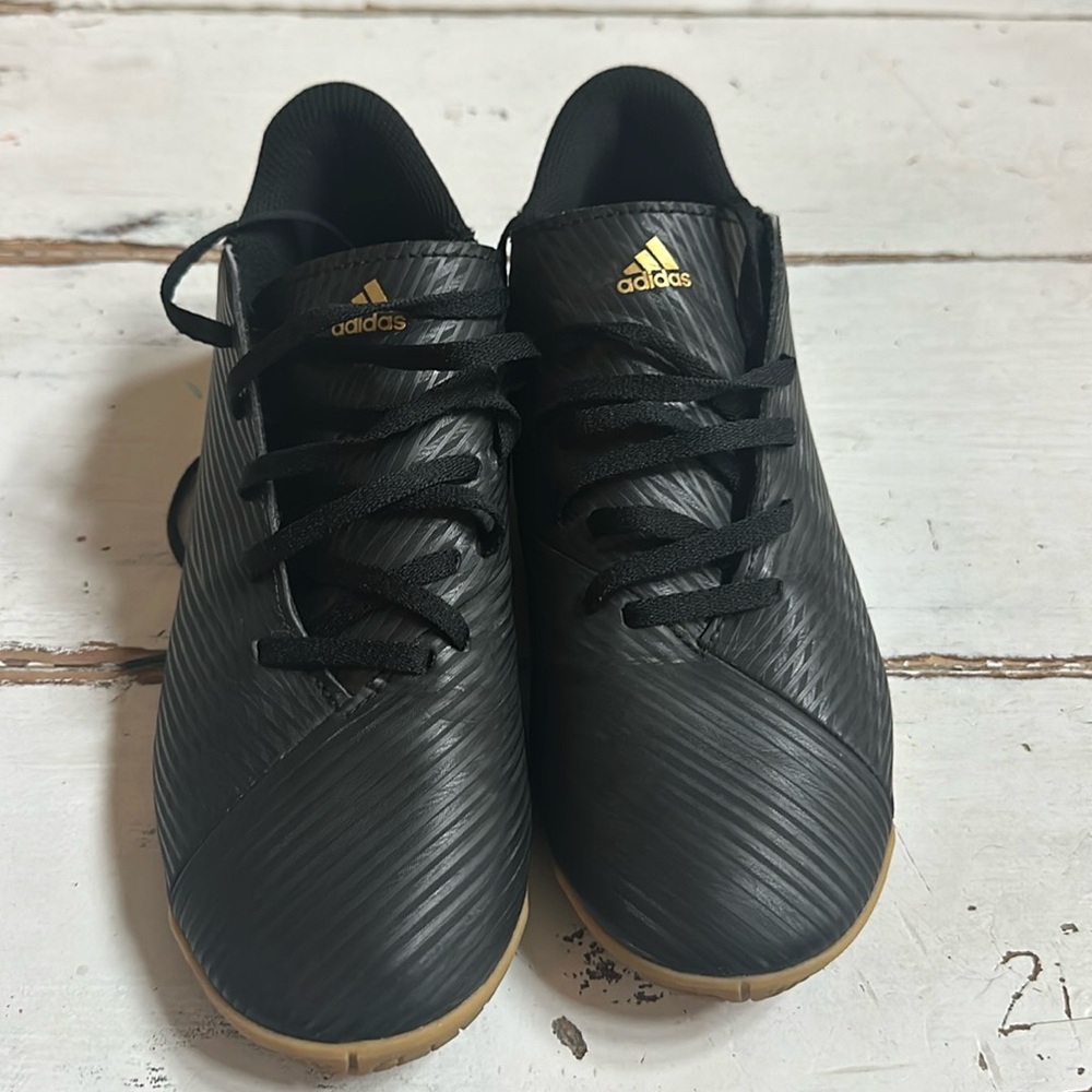 ADIDAS NEMEZIZ 19.4 MENS SIZE 7.5 SOCCER SHOES CLEATS BLACK GOLD GUM INDOOR
